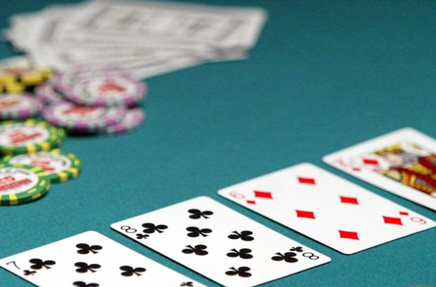 Điều quan trọng nếu bạn muốn tránh rủi ro khi chơi bài Poker - Hình 1