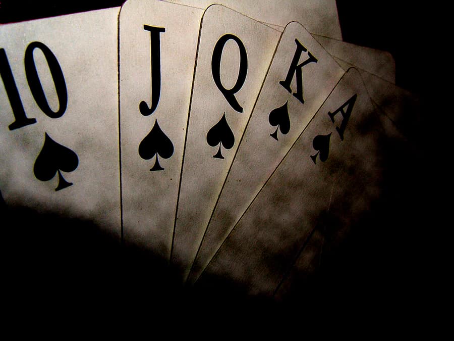 Những chiến thuật trong game bài Poker nắm chắc phần thắng và đạt lợi nhuận cao