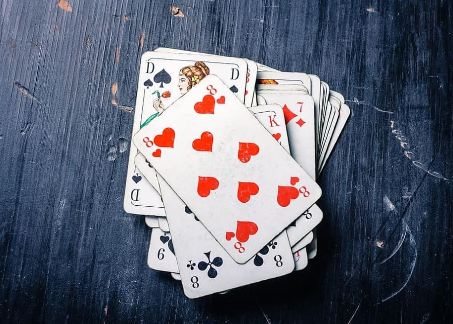 Kinh nghiệm tham chiến Poker – xì tố offline, chơi là thắng lớn