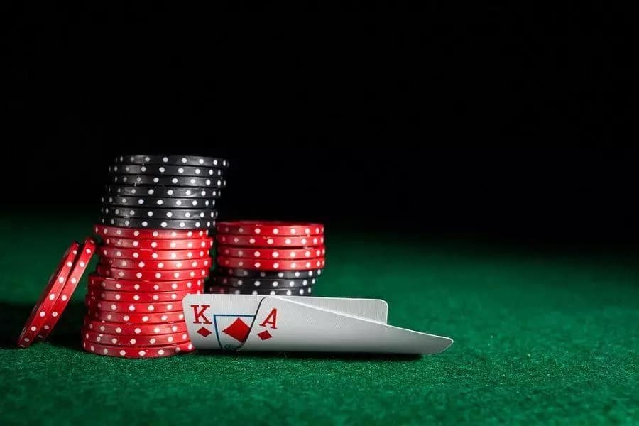 Những cách thức chơi Poker mà bạn chưa từng biết đến